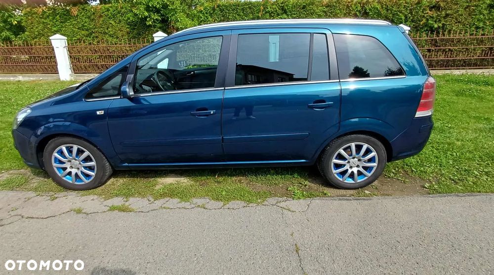 Opel Zafira 1.9 CDTI Sport ActiveSelect - 2