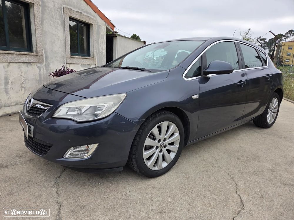 Opel Astra 1.7 CDTI Cosmo - 2