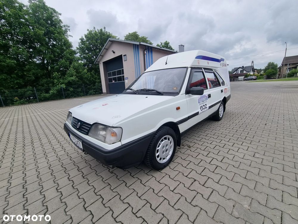 Polonez Caro - 1