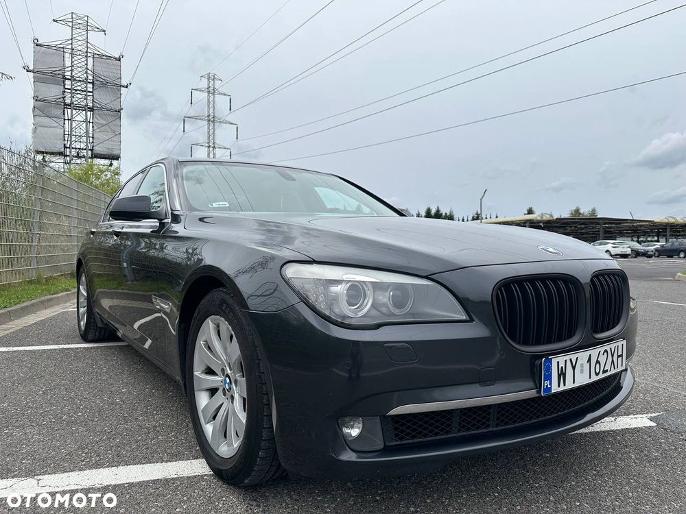 BMW Seria 7 740d xDrive - 28