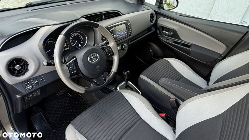 Toyota Yaris 1.5 Selection CVT - 14