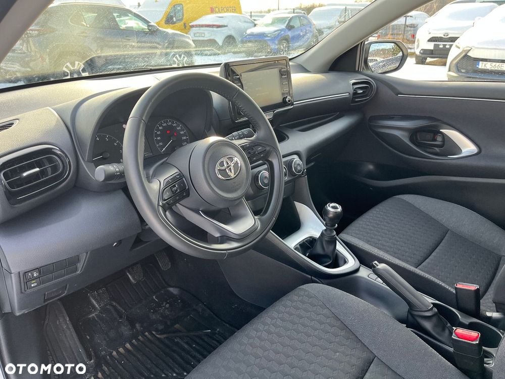 Toyota Yaris - 4