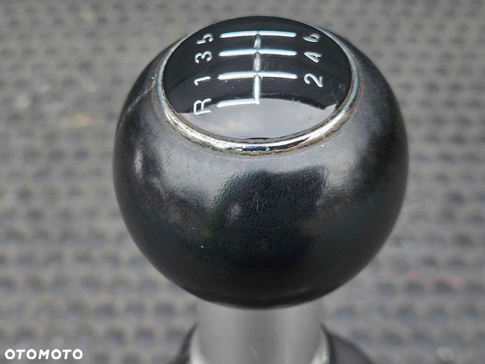 Gałka Mieszek Czarna S-Line Skóra Lewarek Zmiany 6 Biegów Manual Audi A4 B6 B7 - 12
