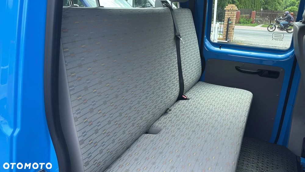Volkswagen Transporter T5 - 26