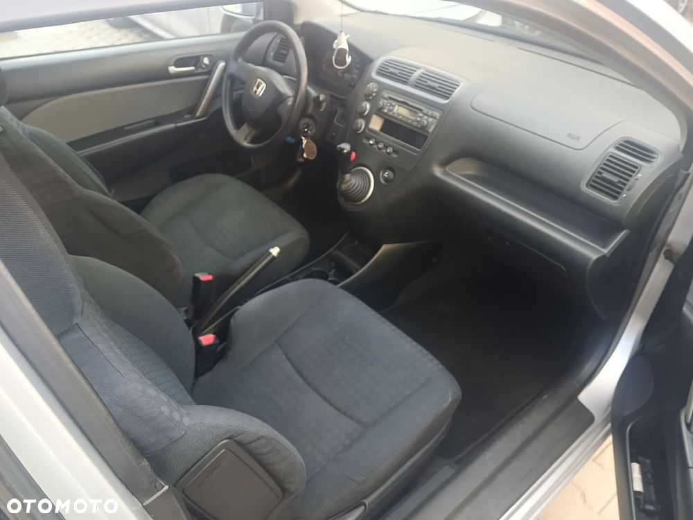 Honda Civic 1.6i ES - 12