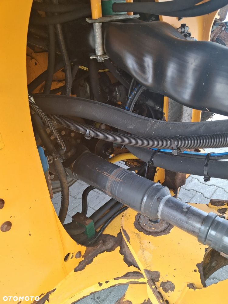 Volvo L 90 F - 11