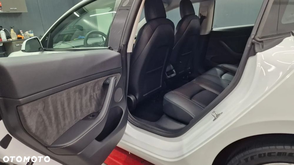 Tesla Model 3 RWD Premium - 10