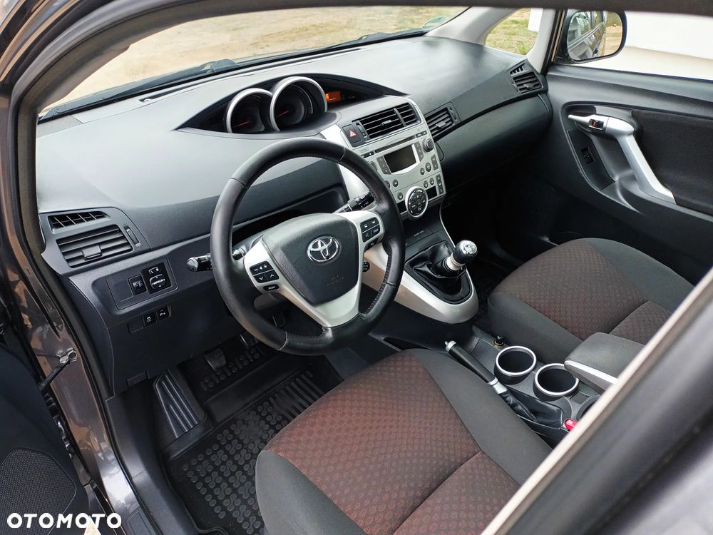 Toyota Verso 1.8 5-Sitzer Executive - 21