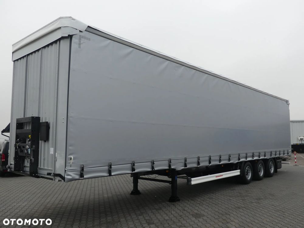 Kassbohrer MEGA / FIRANKA / OŚ PODNOSZONA / 3 SZTUKI / - 3