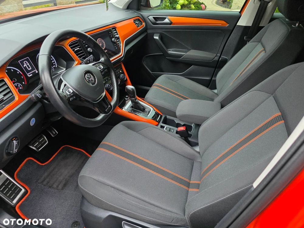 Volkswagen T-Roc - 11