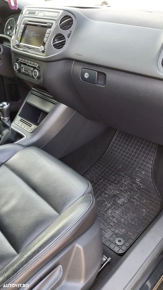 Volkswagen Tiguan - 9