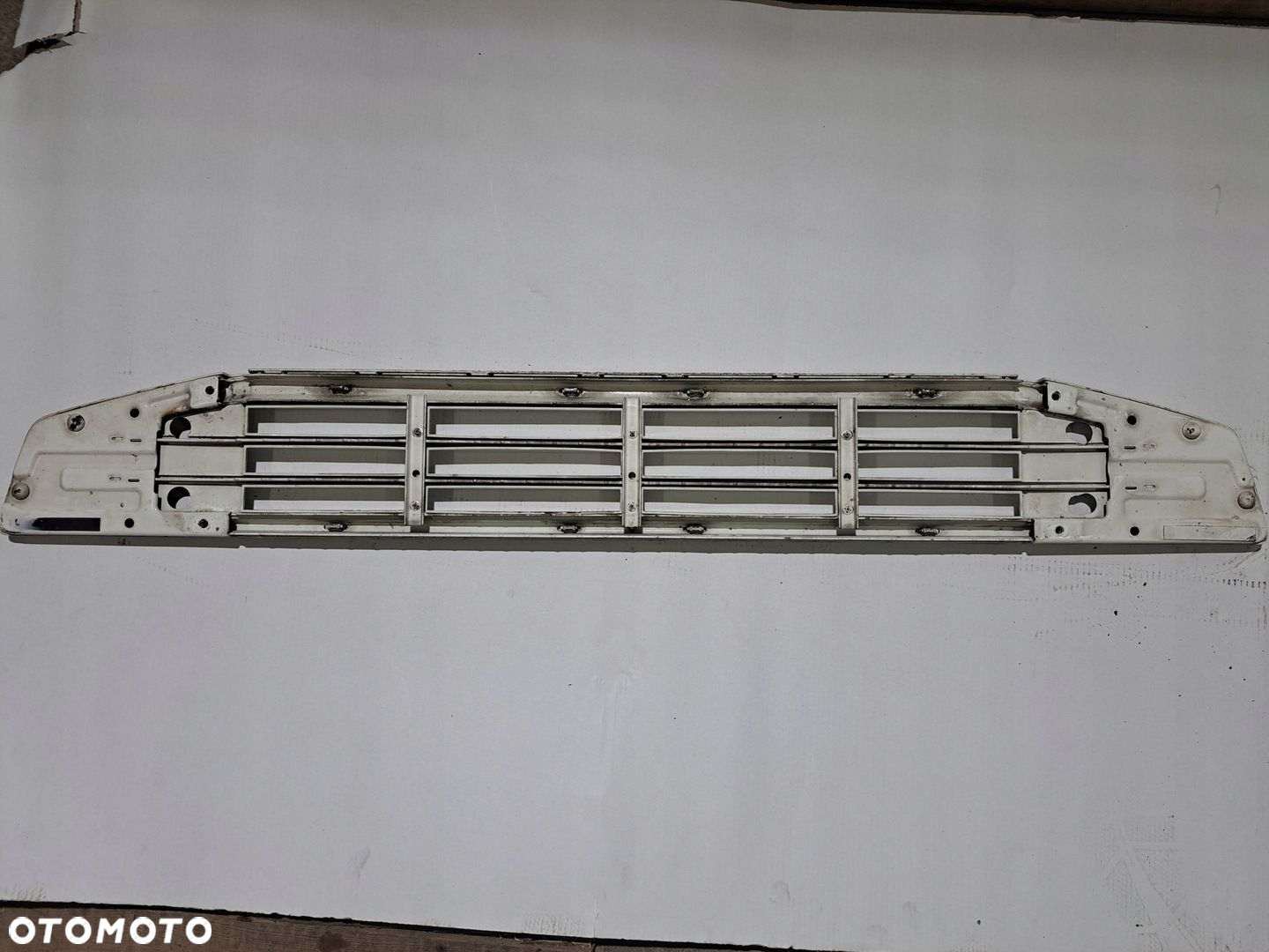 ATRAPA STOPIEŃ ŁAWKA KRATKA GÓRNA VOLVO FH 4 - 5