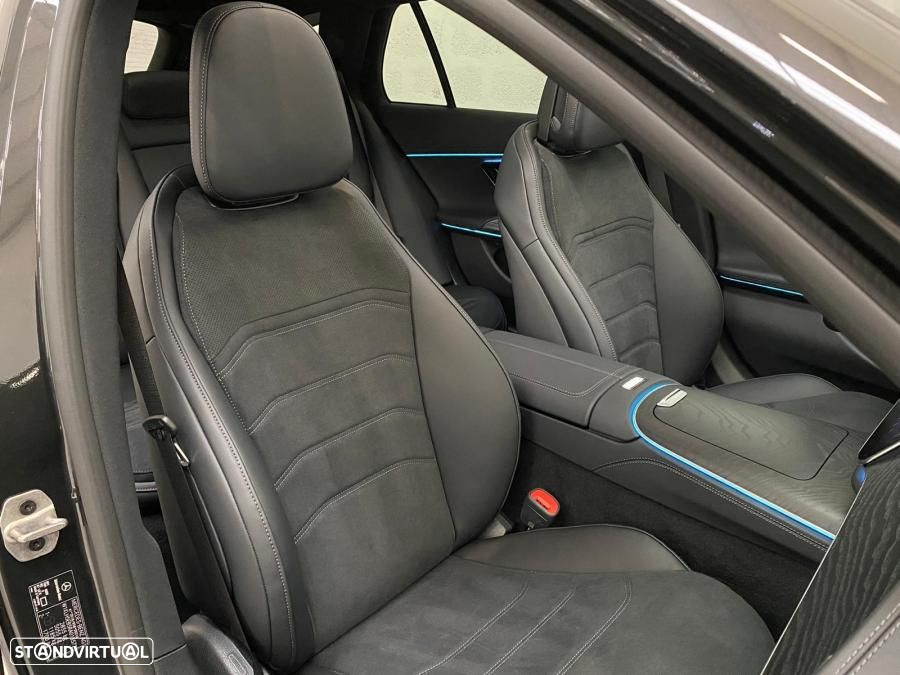 Mercedes-Benz E 300 e AMG Line - 36