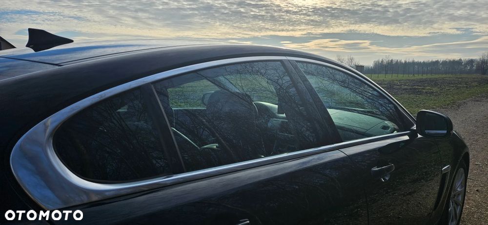 Jaguar XF 2.0 T Premium Luxury - 13