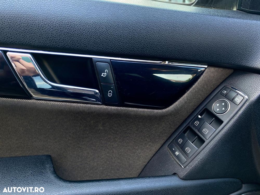 Mercedes-Benz C 200 CDI - 12