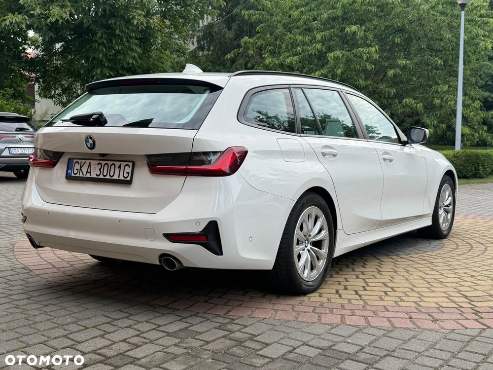 BMW Seria 3 - 8