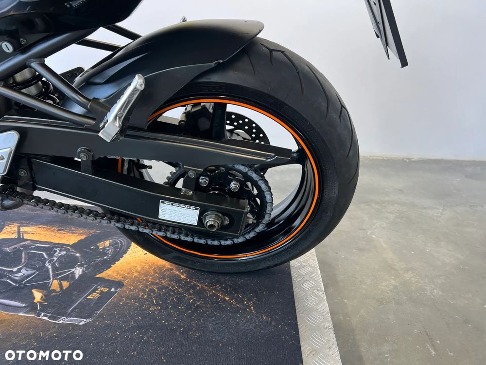 Yamaha FZ6 - 17