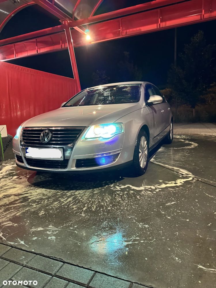 Volkswagen Passat 2.0 TDI DPF Highline - 1
