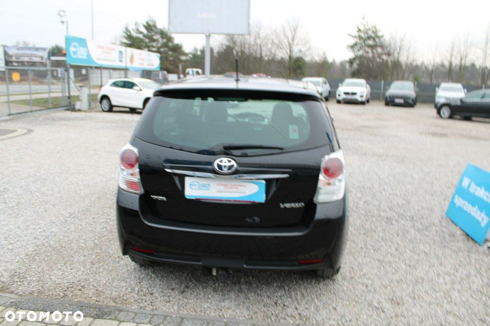 Toyota Verso - 8