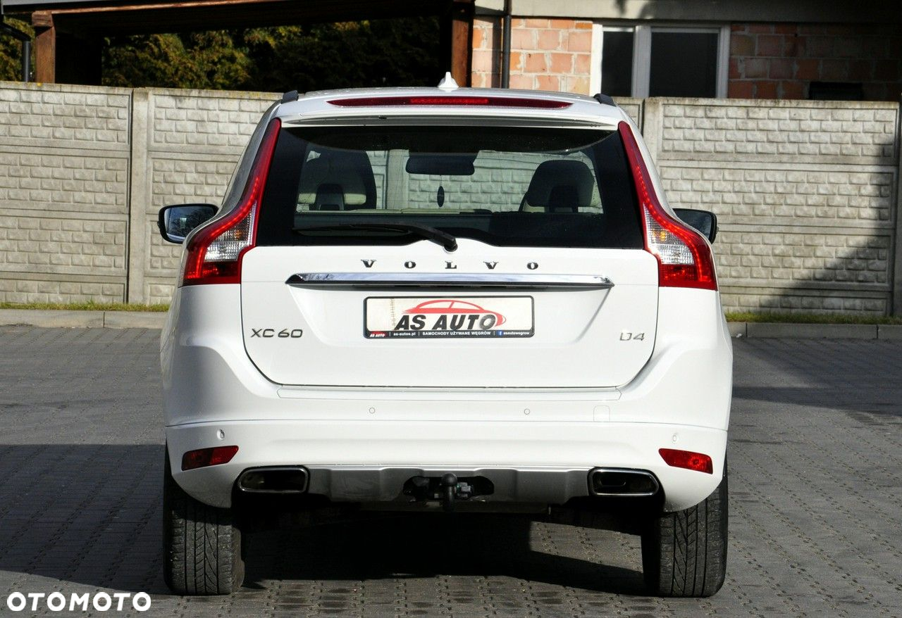 Volvo XC 60 D4 Drive-E Momentum - 33