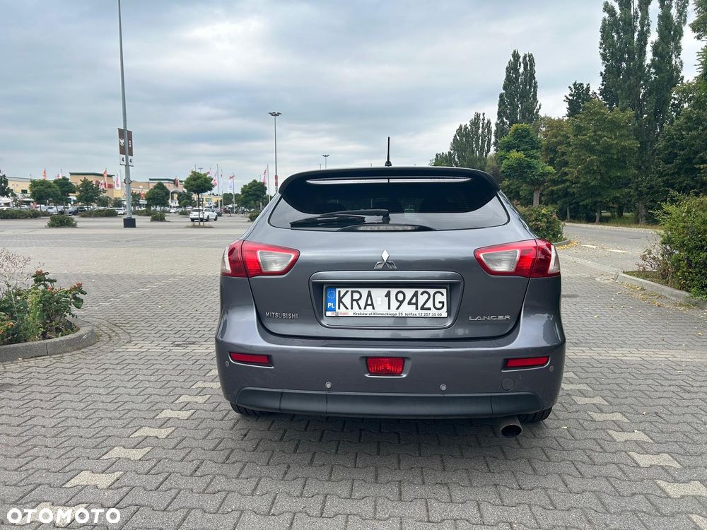 Mitsubishi Lancer - 6