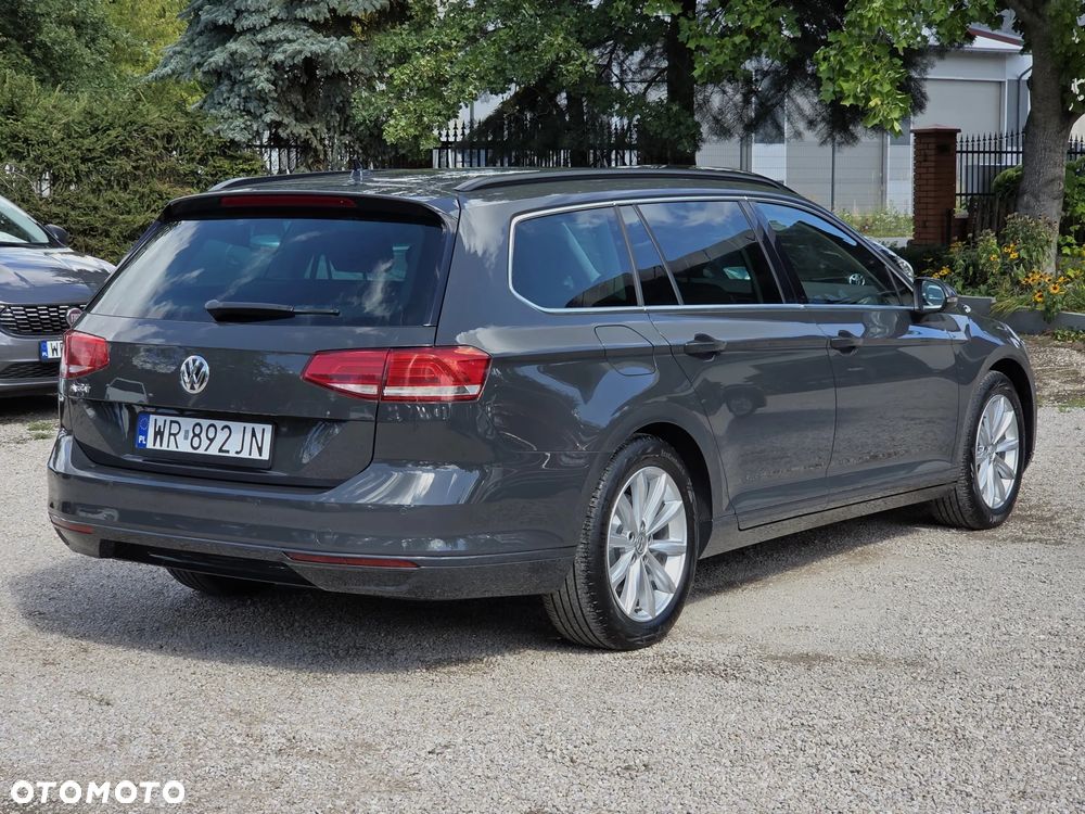 Volkswagen Passat 2.0 TDI BMT Comfortline - 25