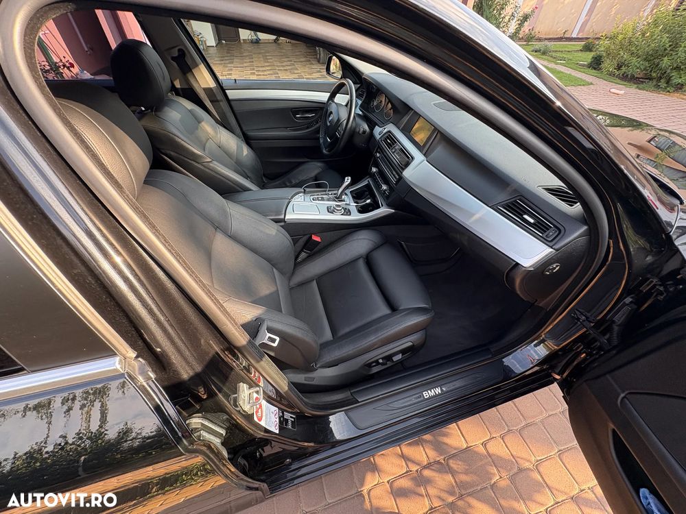 BMW Seria 5 520d xDrive - 28
