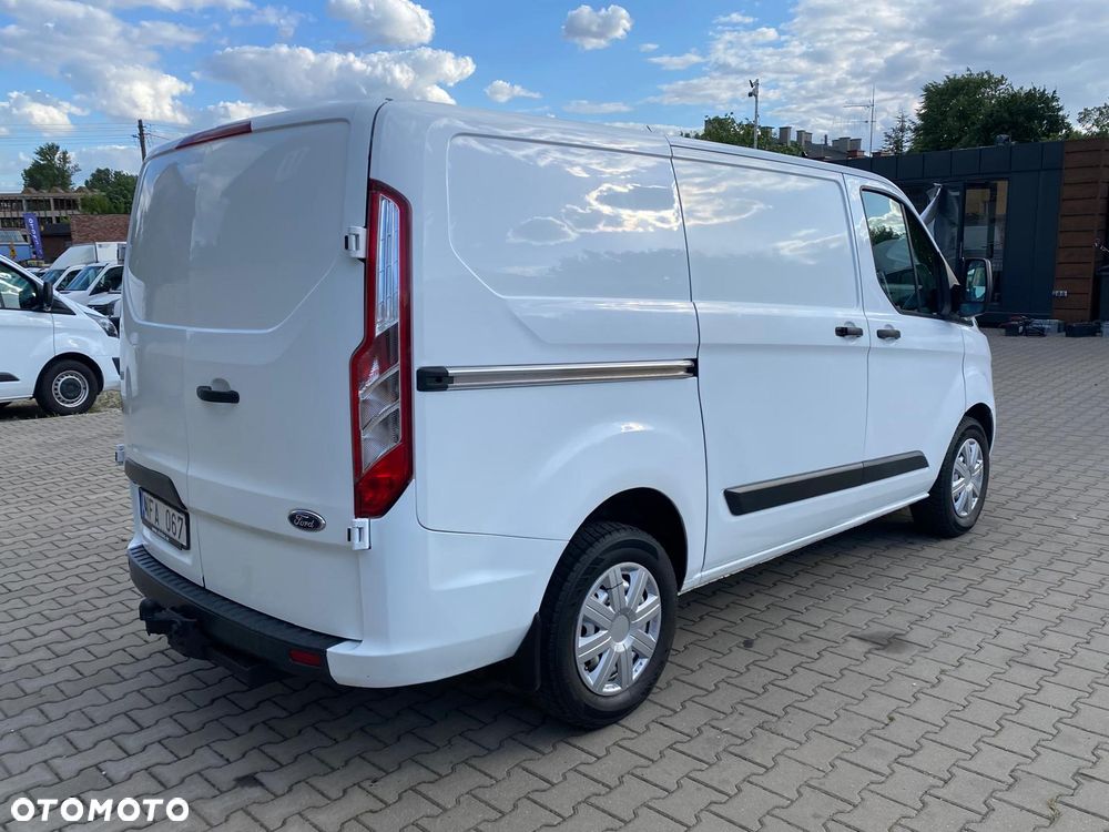 Ford TRANSIT CUSTOM - 5