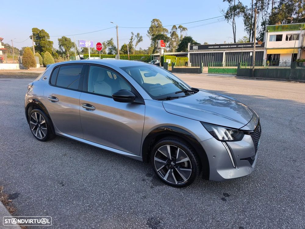 Peugeot e-208 GT - 6