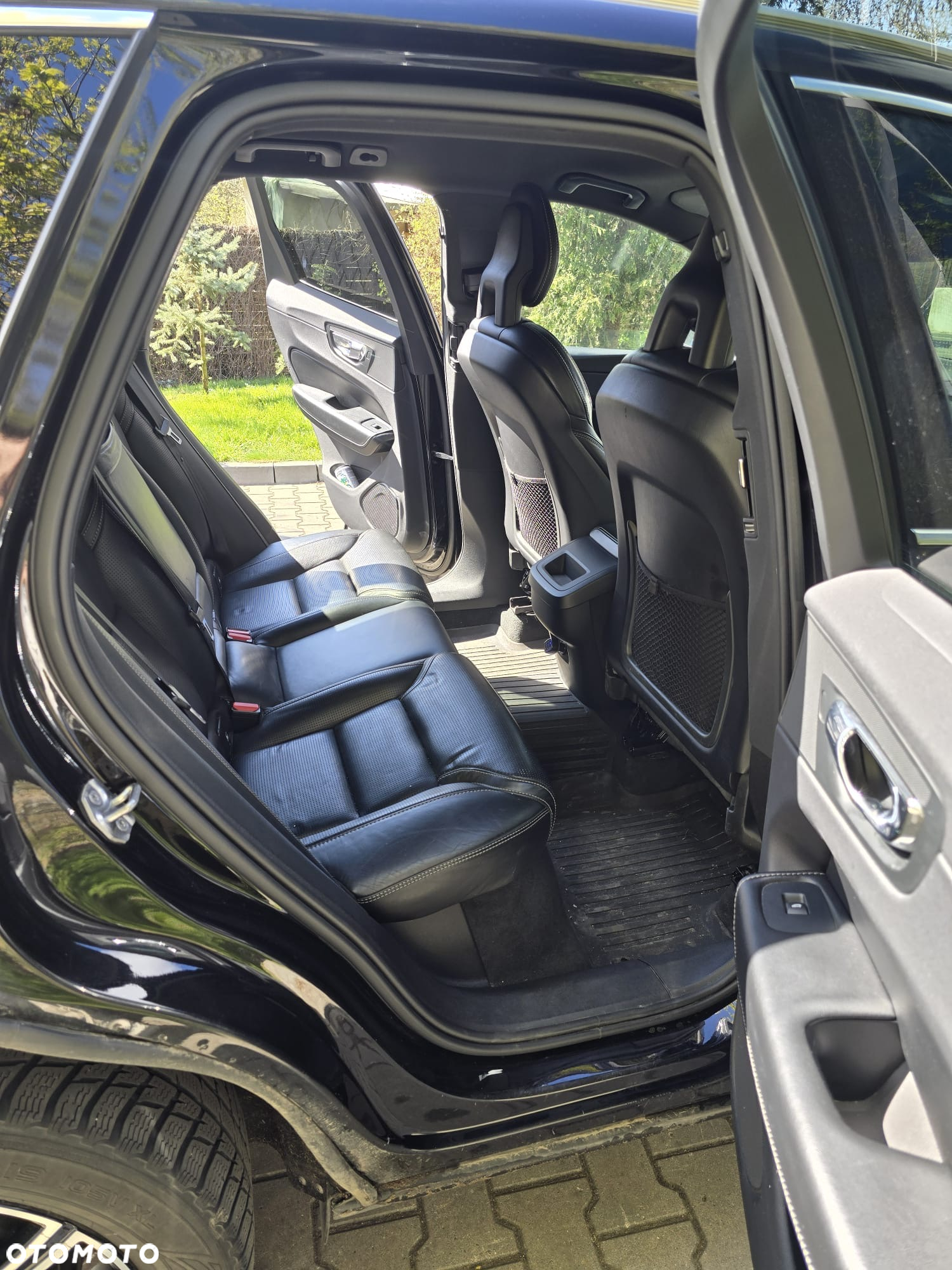 Volvo XC 60 D5 AWD Inscription - 11