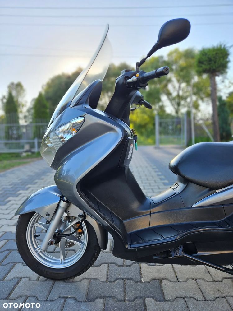 Suzuki Burgman - 9
