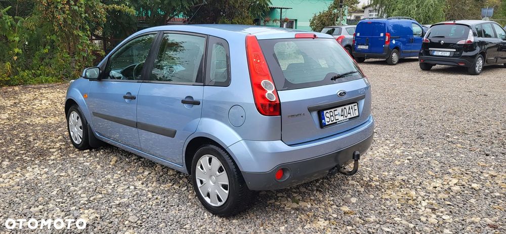 Ford Fiesta 1.4 Trend - 8