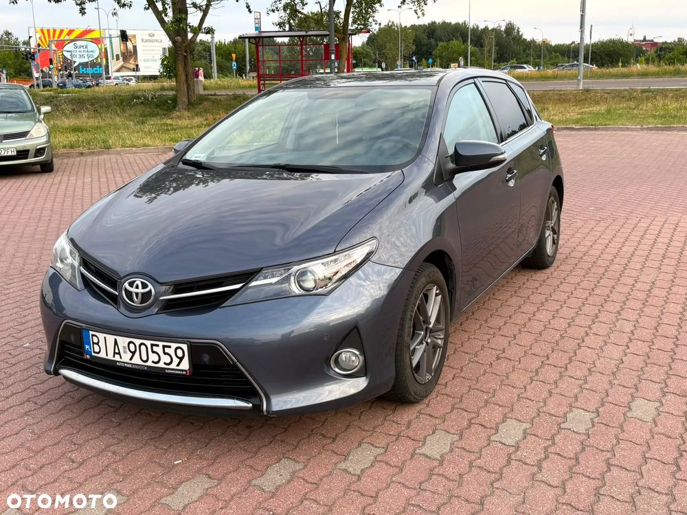 Toyota Auris 1.33 VVT-i Comfort - 1