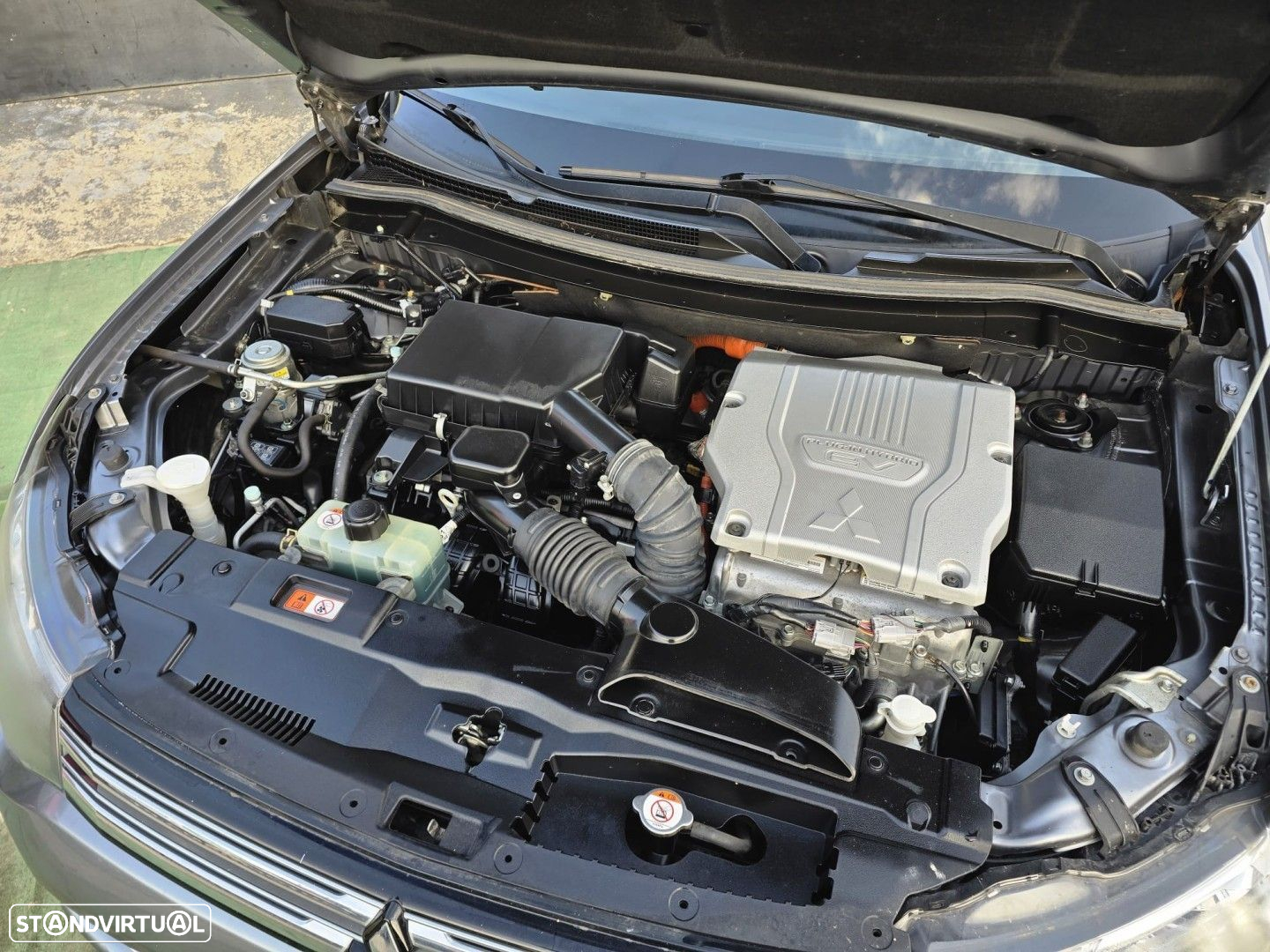 Mitsubishi Outlander 2.0 MIVEC Intense+ - 13