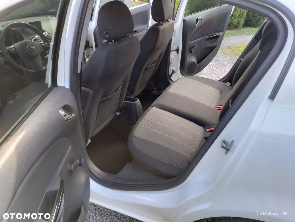 Opel Corsa 1.4 16V Color Edition - 28