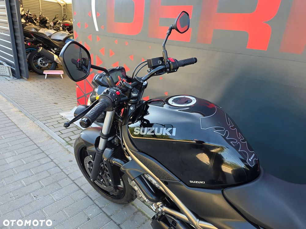 Suzuki SV - 10