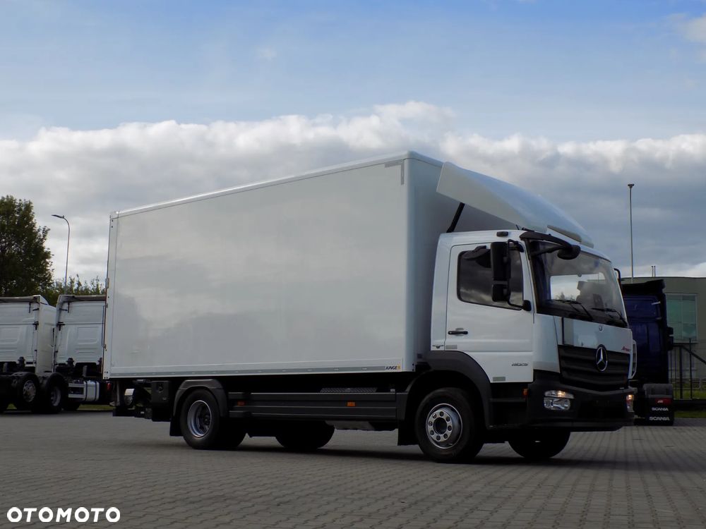 Mercedes-Benz ATEGO 1523 KONTENER 6,00m - 2