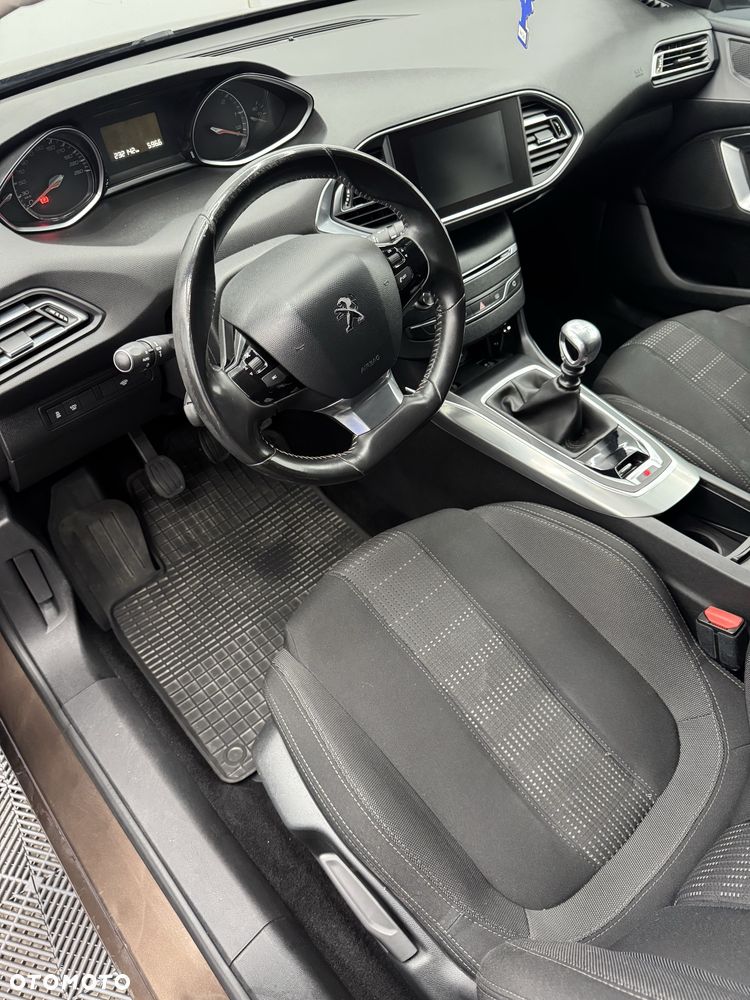 Peugeot 308 - 7