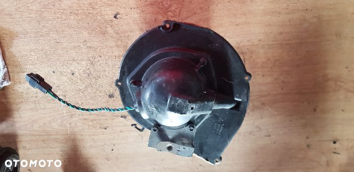 SILNK DMUCHAWY CHRYSLER VOYAGER II  4611196 - 1