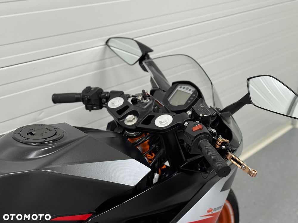 KTM RC 125 - 12