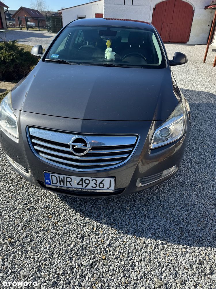 Opel Insignia - 1