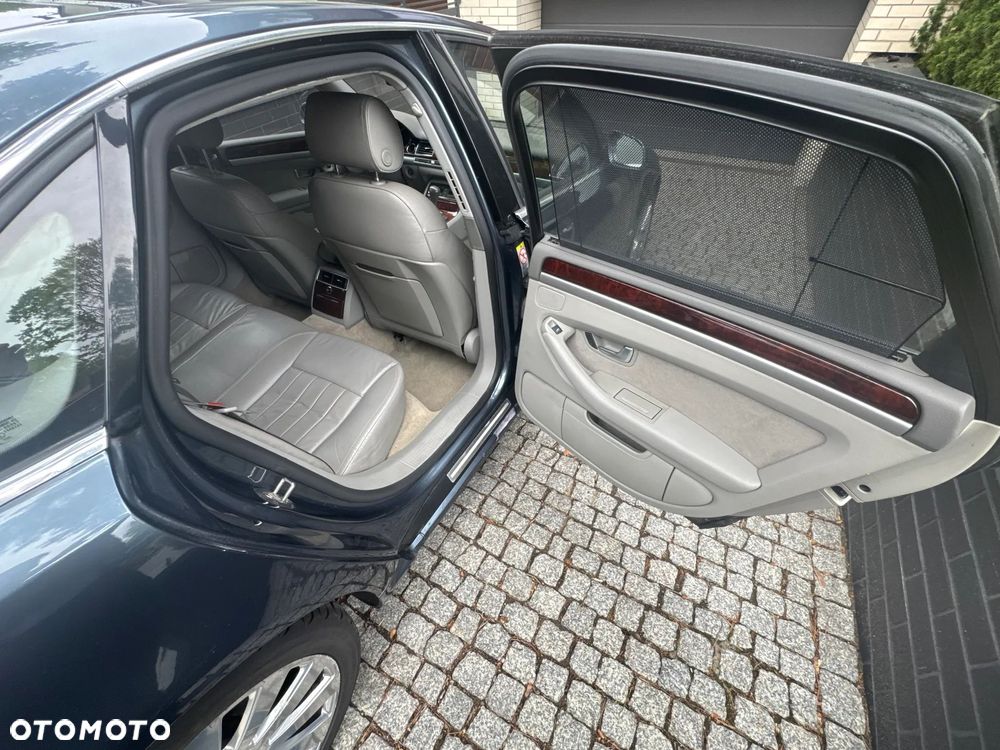 Audi A8 4.2 FSI Quattro - 10