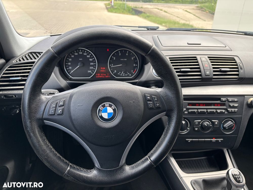 BMW Seria 1 - 13