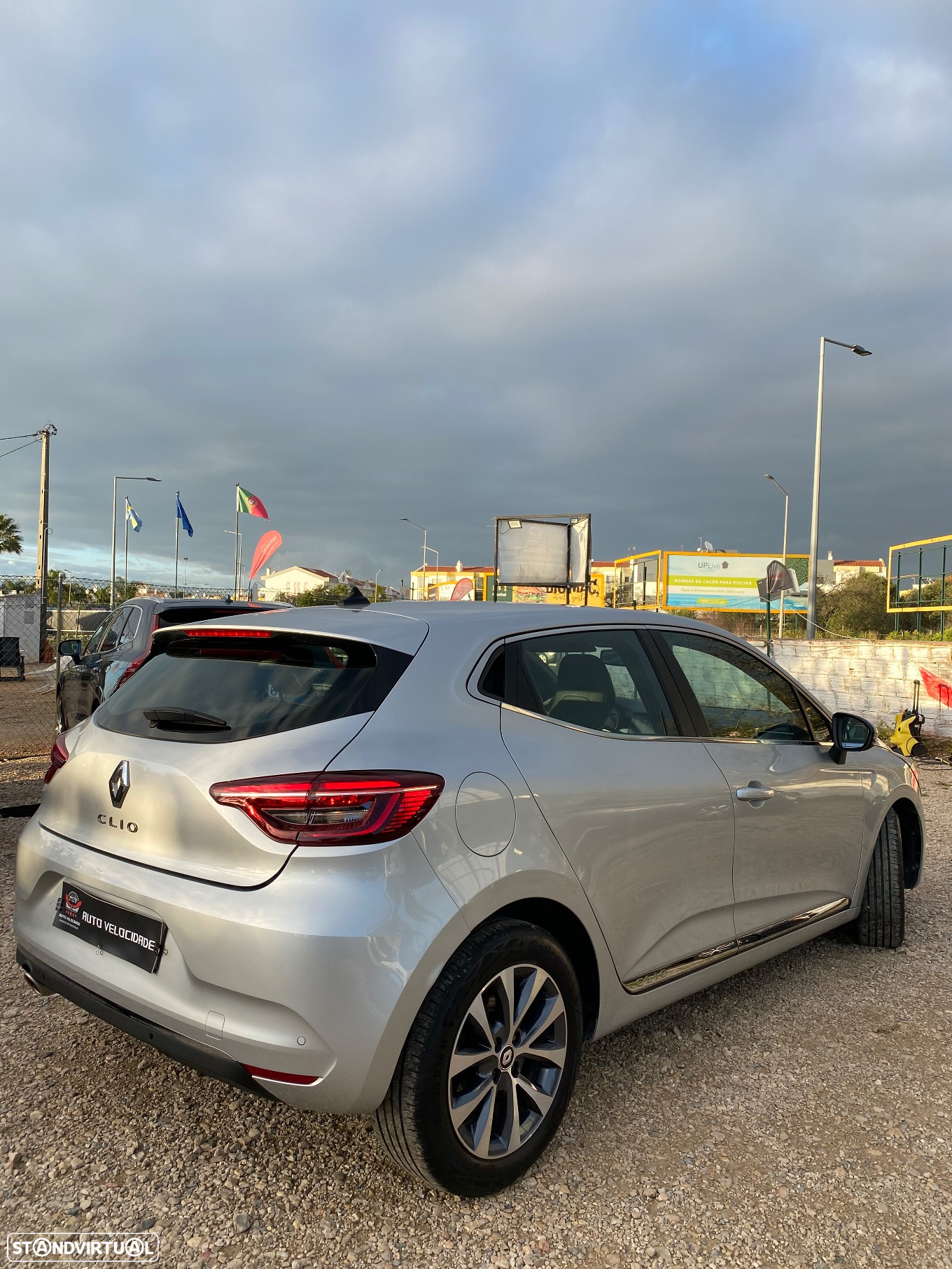 Renault Clio 1.0 TCe Intens Bi-Fuel - 4
