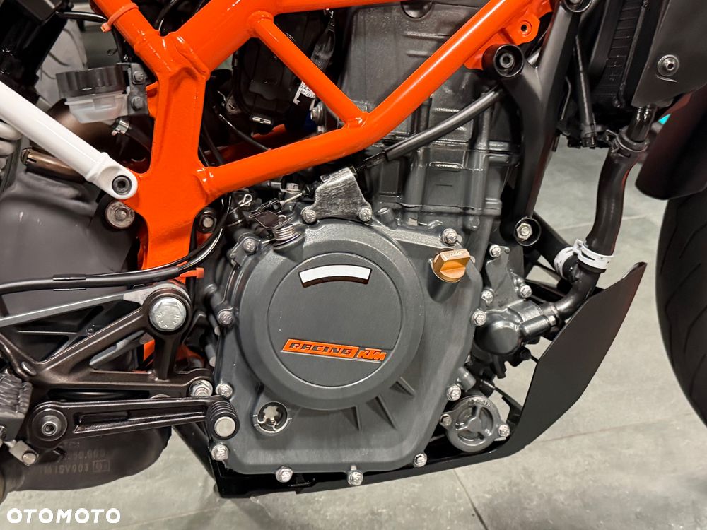 KTM Duke - 18