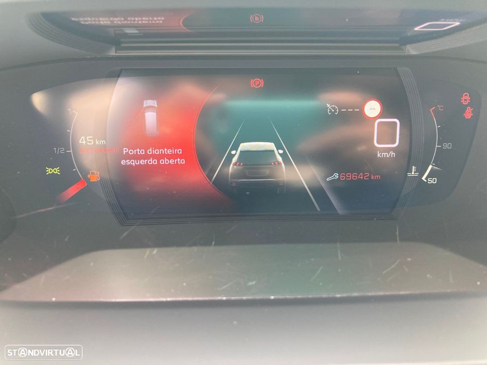Peugeot 2008 1.2 PureTech Allure Pack - 21