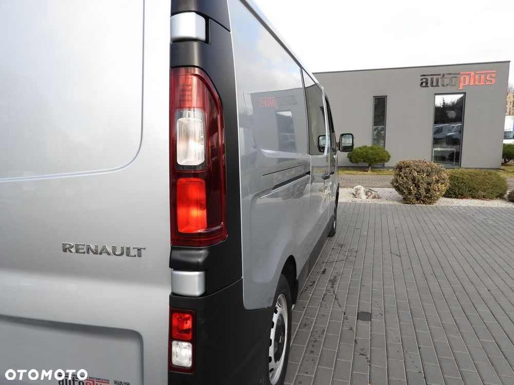 Renault TRAFIC FURGON BRYGADÓWKA 6 MIEJSC TEMPOMAT NAWIGACJA LEDY KLIMATYZACJA  130KM - 18