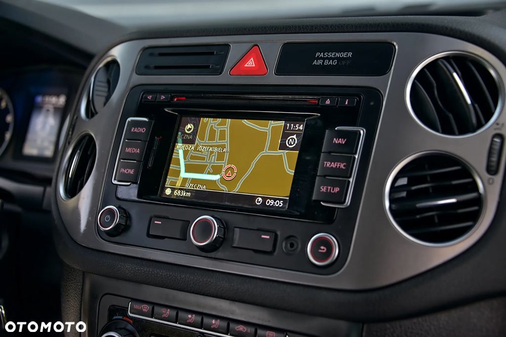 Volkswagen Tiguan - 8