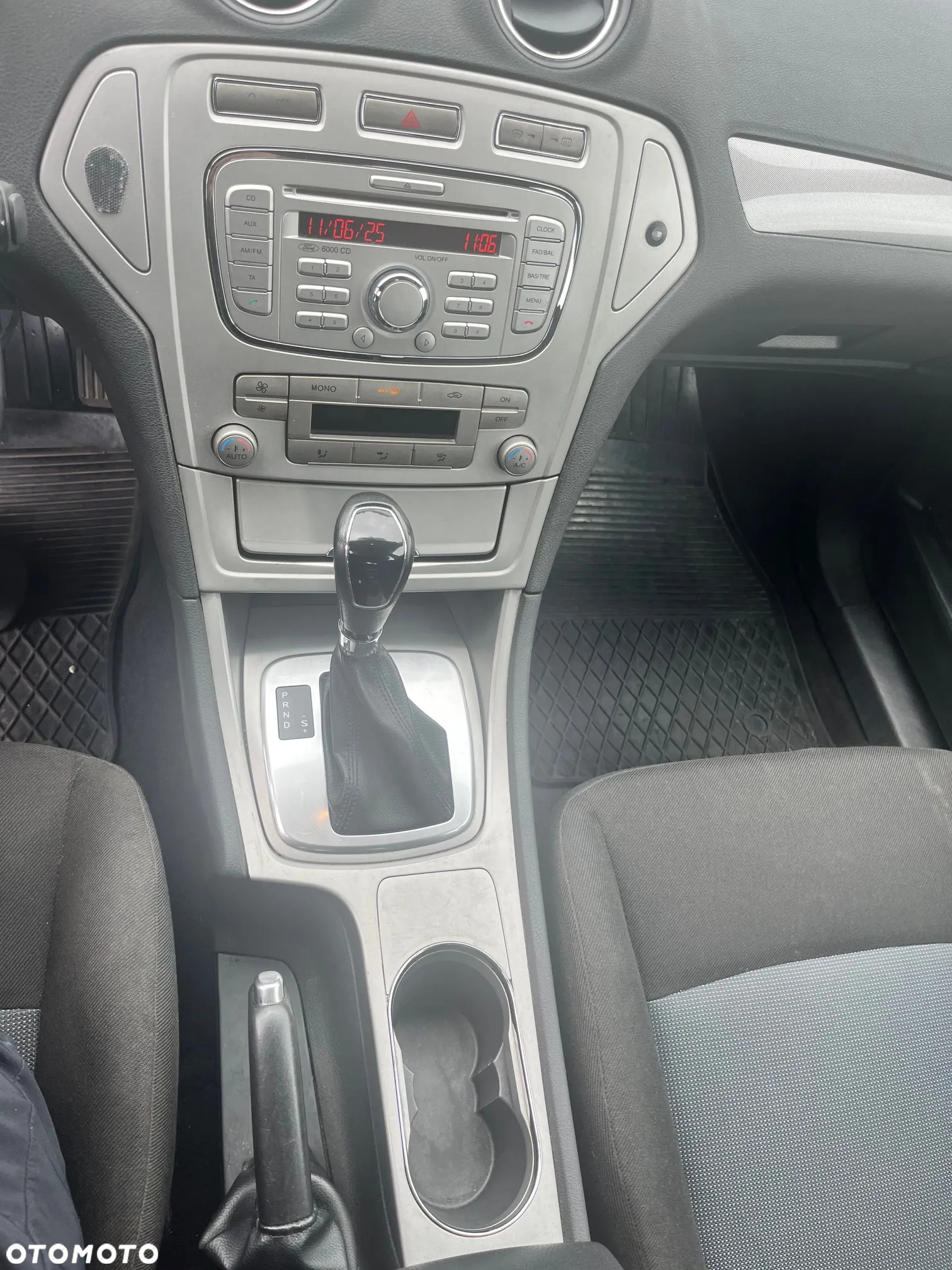 Ford Mondeo - 10