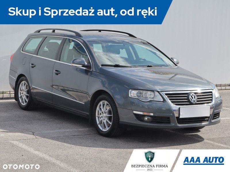 Volkswagen Passat Variant - 2